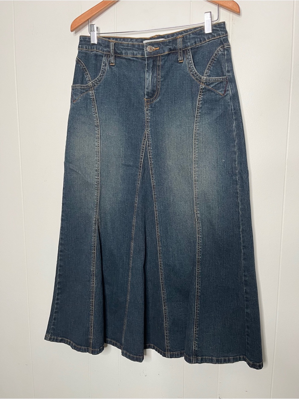 CAbi Dark Wash Blue Denim Fluted A-Line Jean Maxi Skirt size 8 Western